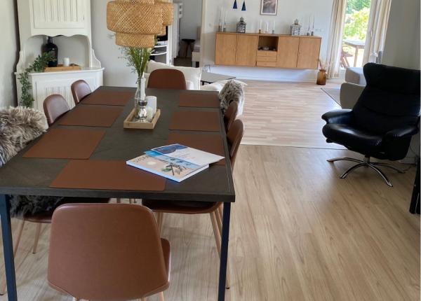 spitze-gelbe-ferienhaus-strand-100m