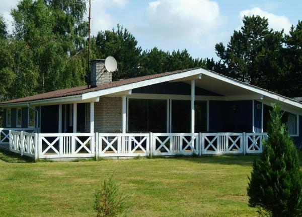 Spitze Holz-Ferienhaus-Marielyst-Bøtø