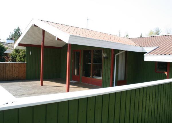 Spitze Holz-Ferienhaus-Marielyst-Bøtø